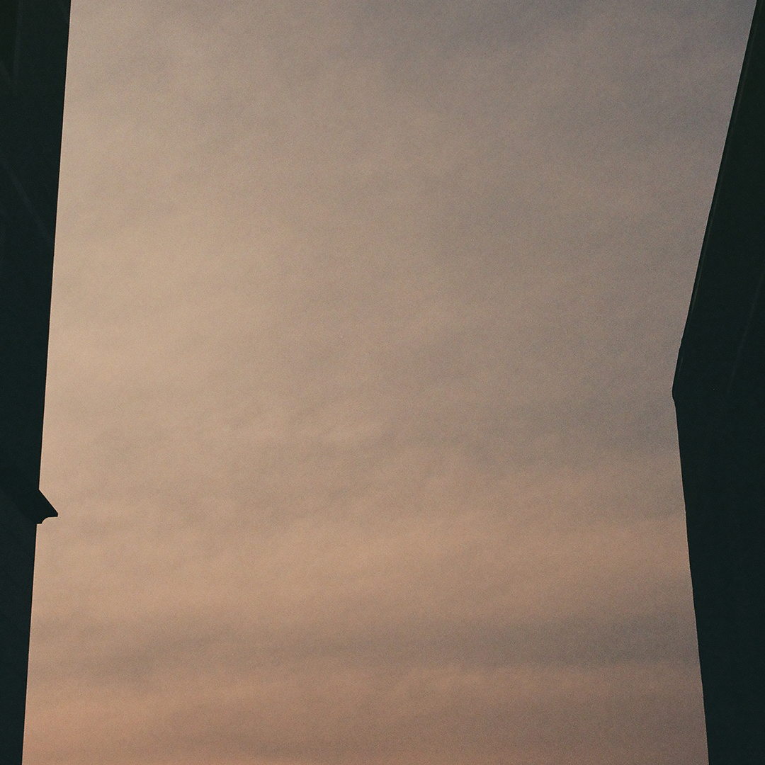 222 하늘한조각.png