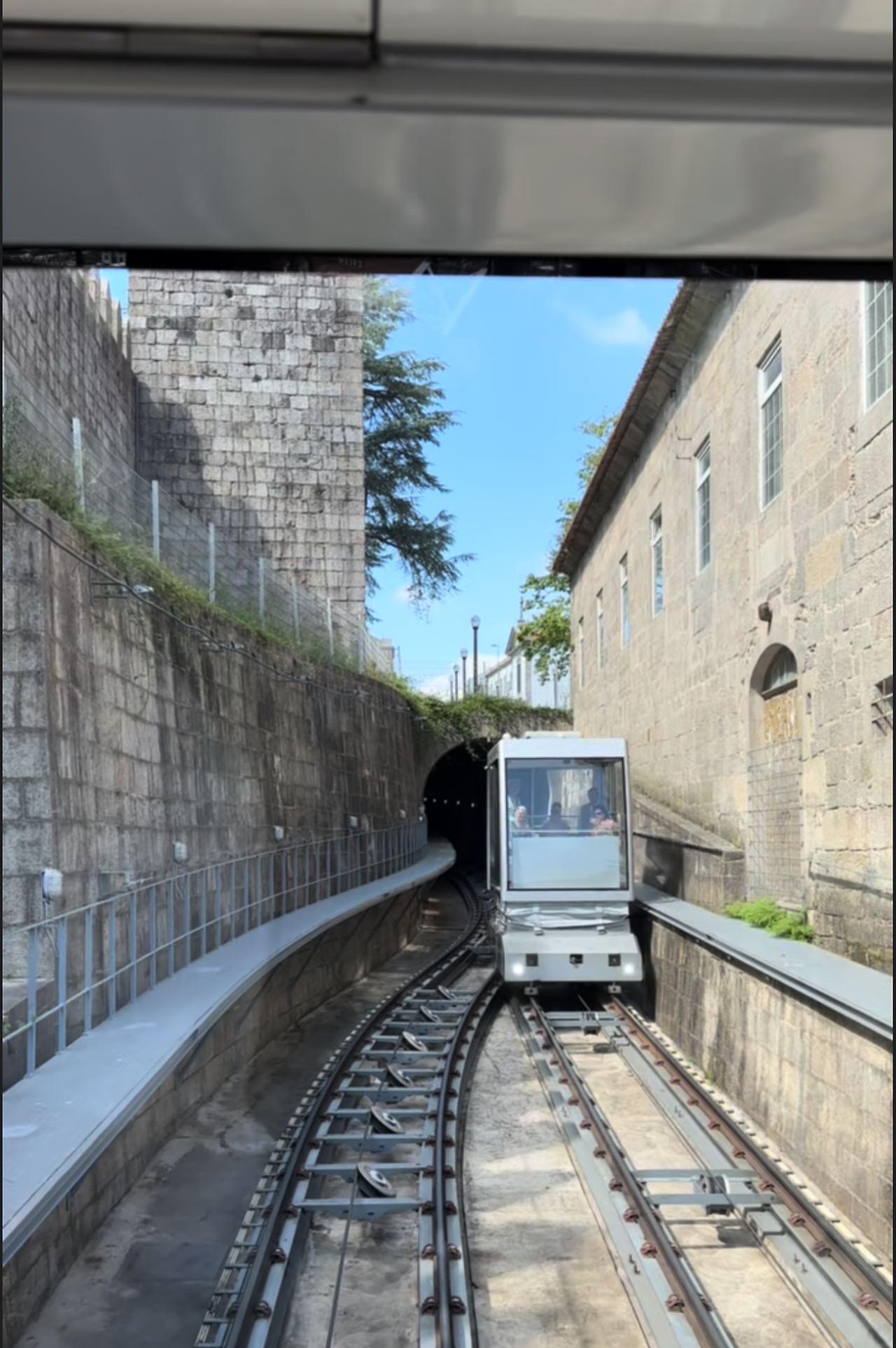 스크린샷 2025-06-21 오후 8.15.36.png