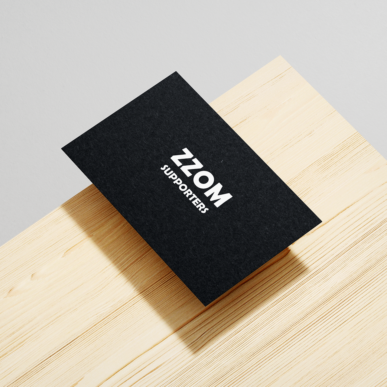 Free_Business_Card_Mockup_1.png