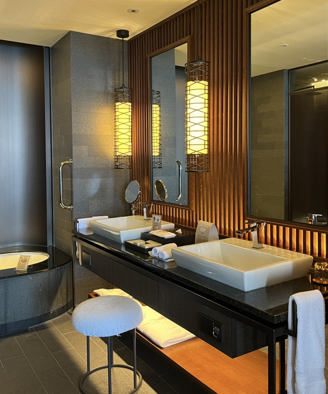 스크린샷 2023-03-20 오후 10.12.43.png