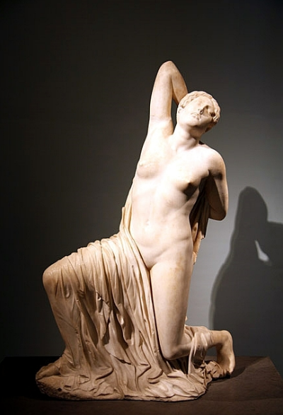 화살을 맞은 니오베.png