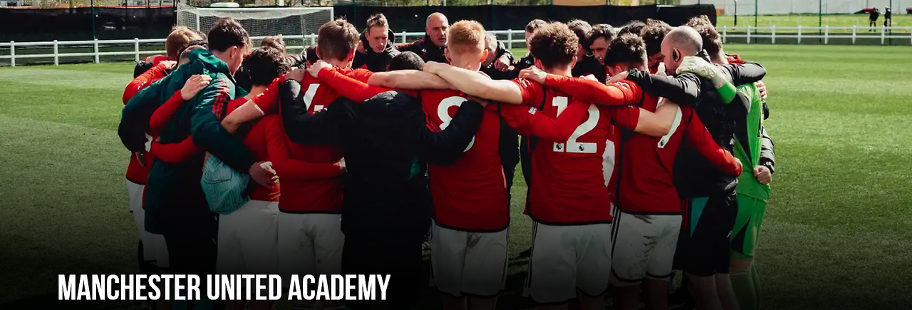 11. 맨유 유소년(사진).png