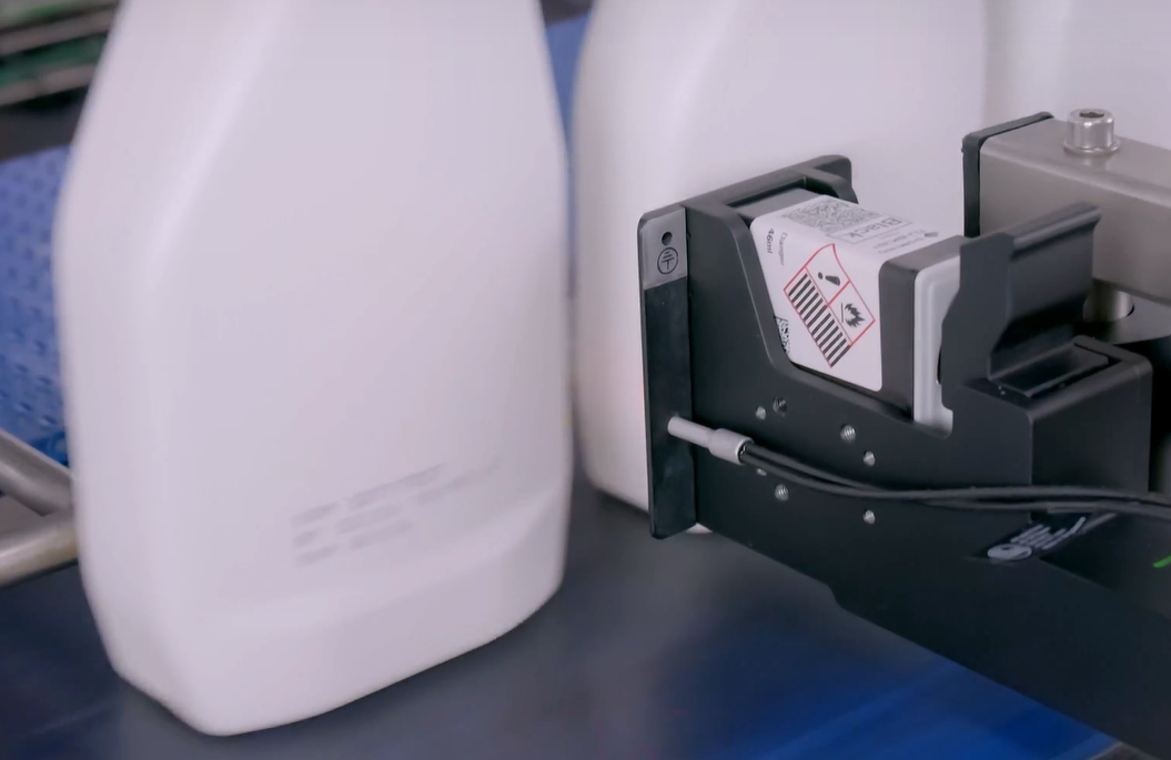 1인치 카트리지 잉크젯 마킹기 고해상도 3.png