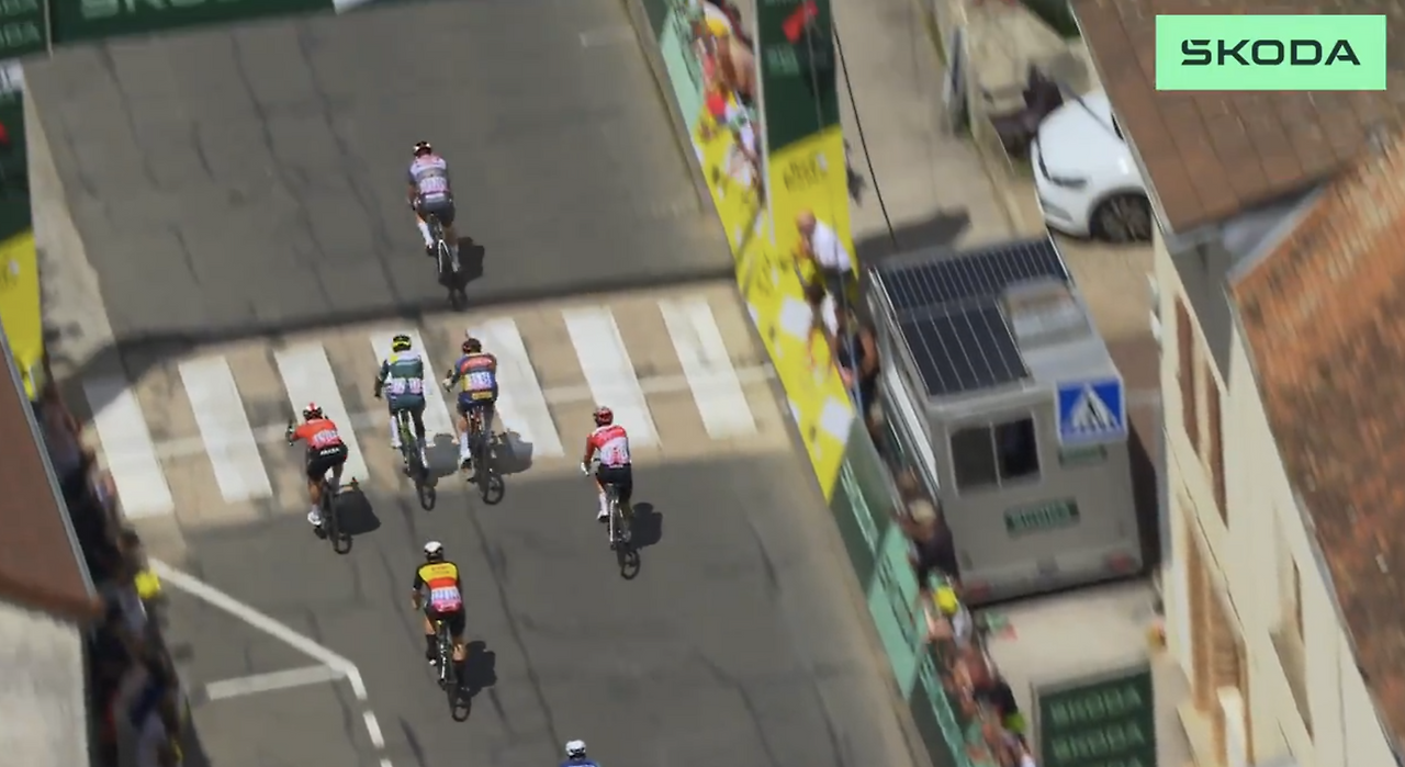 스크린샷 2024-07-04 오후 9.43.25.png