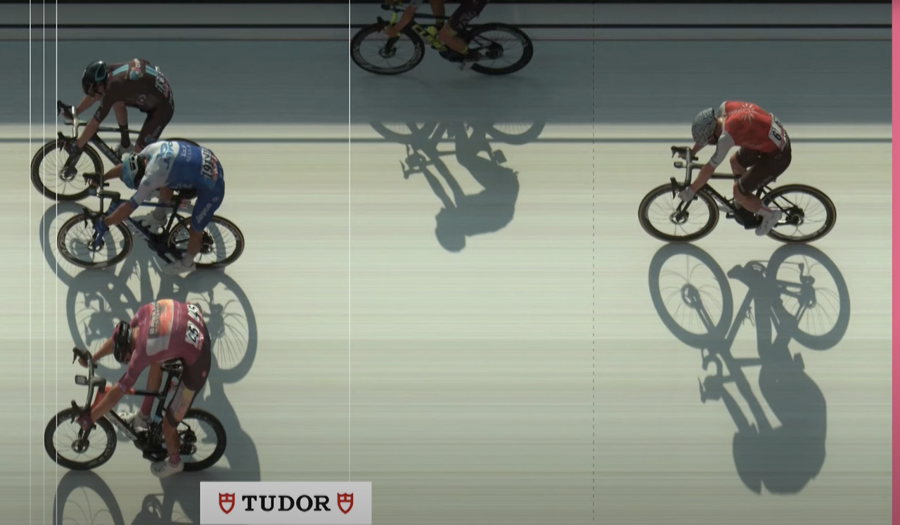 스크린샷 2023-05-25 오전 7.18.46.png