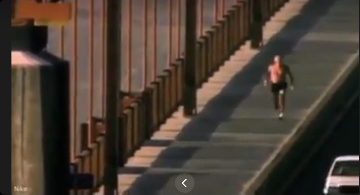 나이키 광고 장면.png