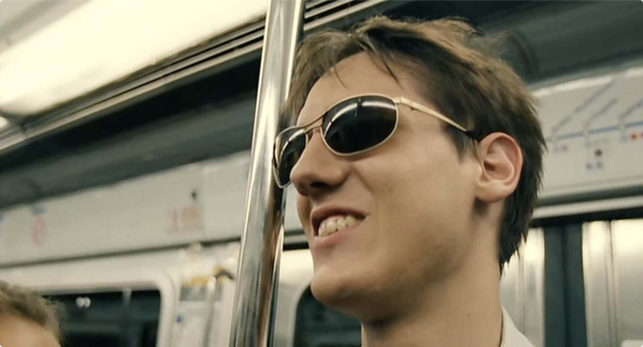 사랑해, 파리 (Paris, Je T'Aime, 2006).XviD.AC3-WAF.avi - 01.34.23.403.png