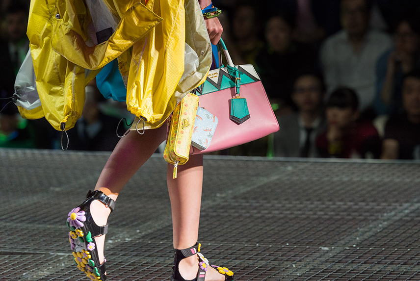 prada 2017ss.png