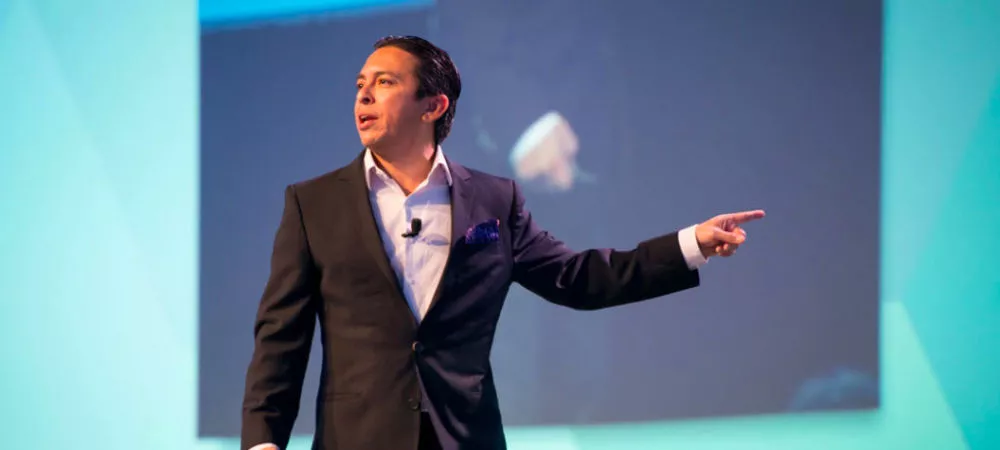 Keynote-Speaker-Brian-Solis-Speaking.png