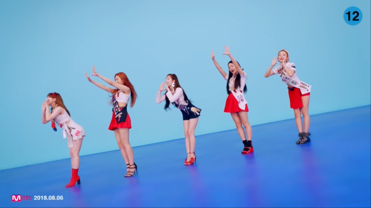 Red Velvet 레드벨벳 'Power Up' MV 0000002445ms.png