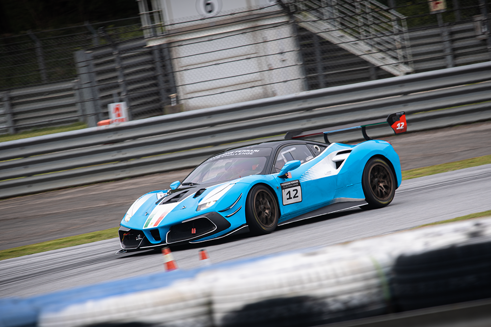 esperienza ferrari chl 12_1.png