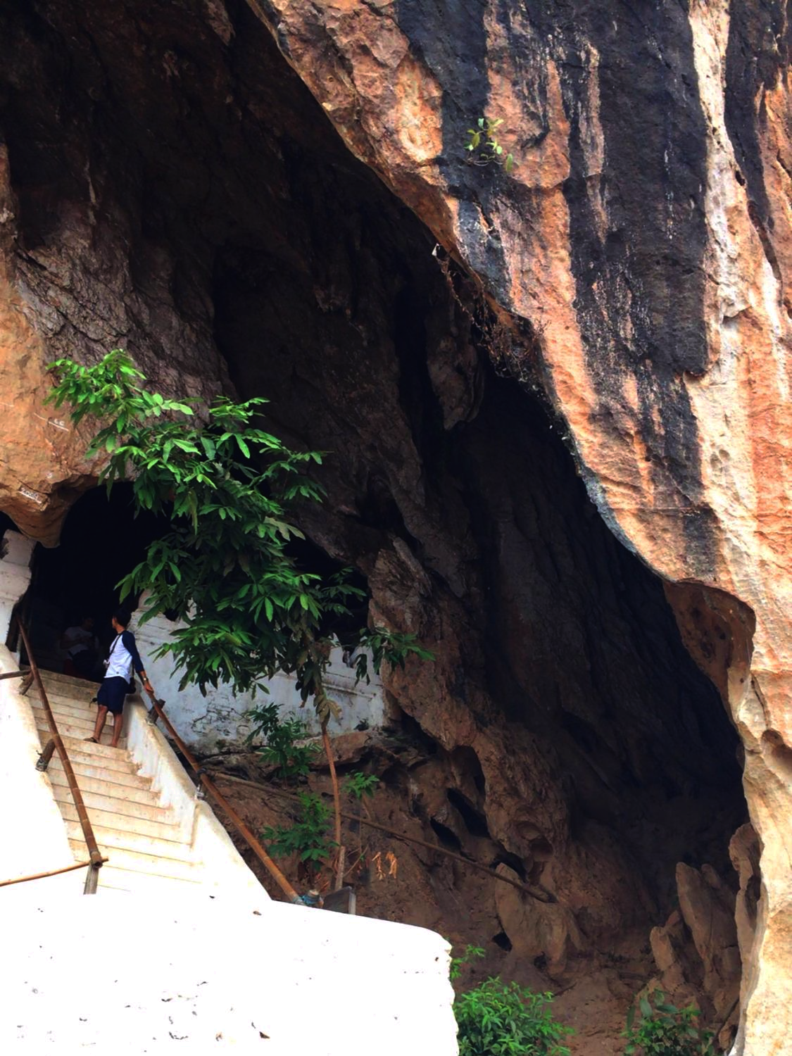20150722_luang prabang_mekong_budda cave_03_01.png