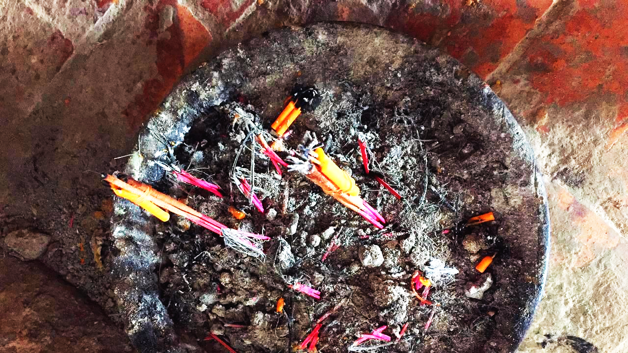 20150722_luang prabang_mekong_budda cave_08_06.png