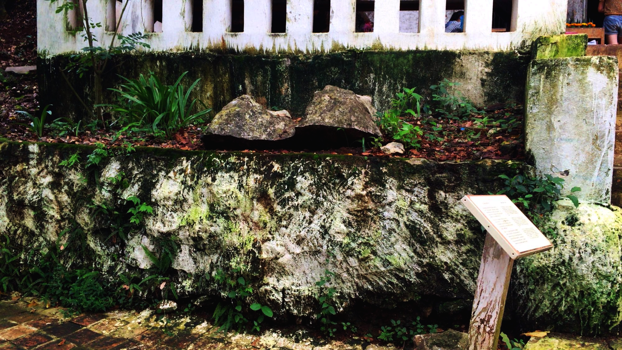 20150722_luang prabang_mekong_budda cave_06.png