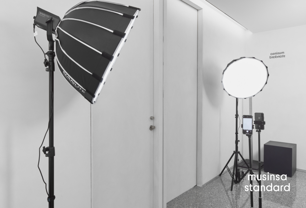 [이미지] 무신사 스탠다드 홍대 - 라이브 피팅룸.png