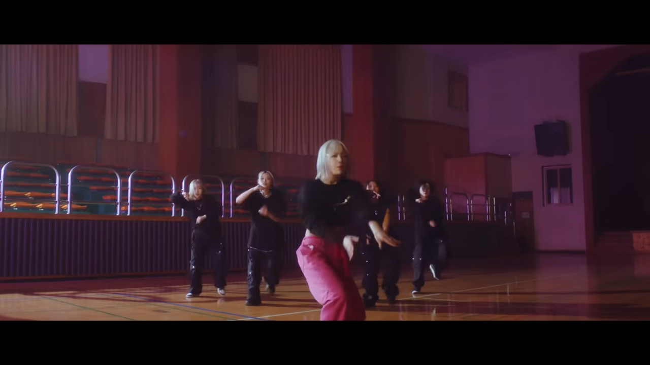 Billlie _ 'EUNOIA' M_V 2-58 screenshot.png