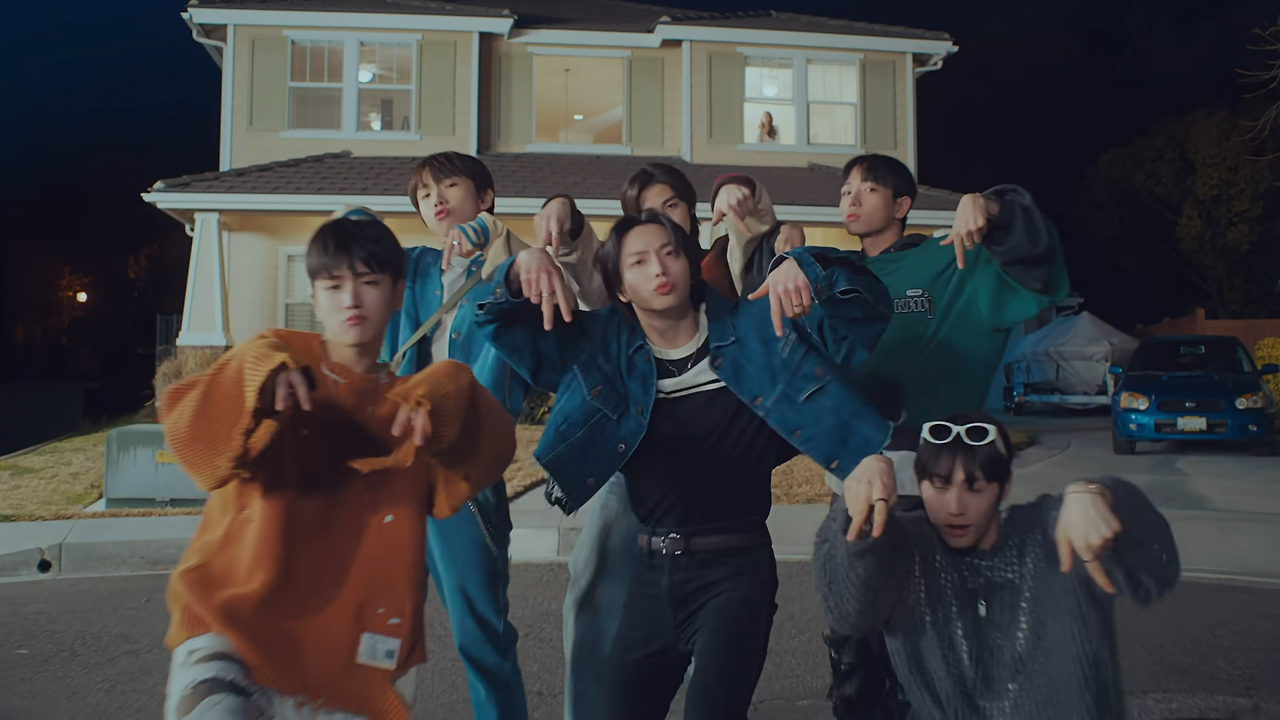 BOYNEXTDOOR (보이넥스트도어) 'Serenade' Official MV 2-45 screenshot (1).png