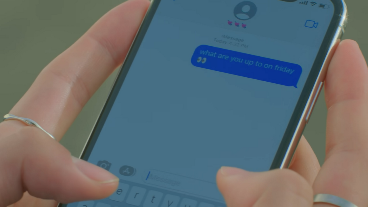 BOYNEXTDOOR (보이넥스트도어) '돌아버리겠다' Official MV 0-43 screenshot (1).png