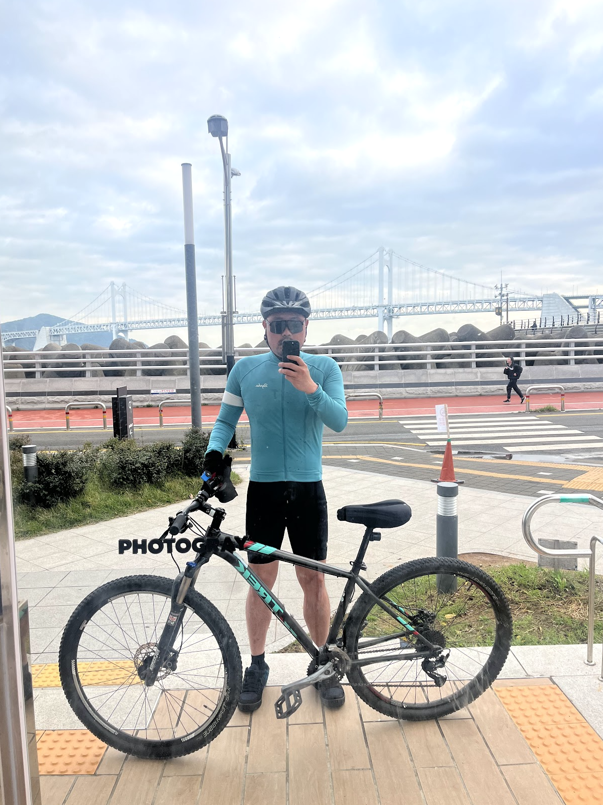 스크린샷 2025-06-15 오후 12.10.40.png