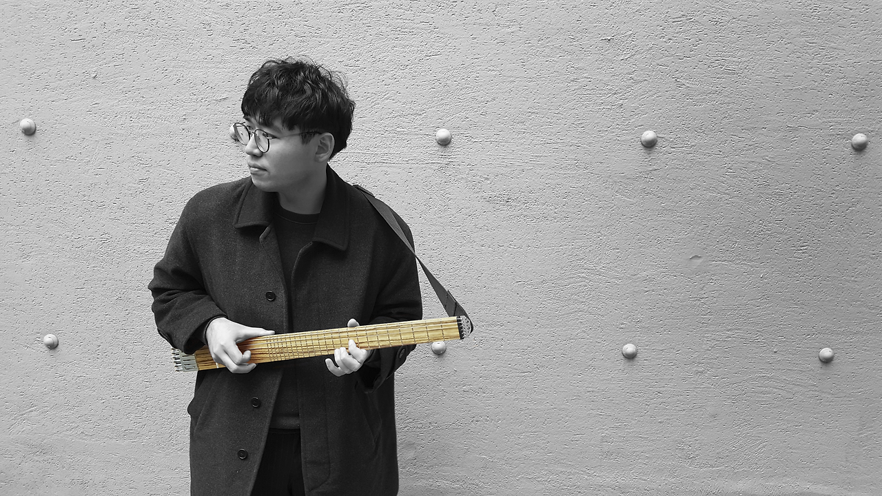 흑백에 기타컬러.png