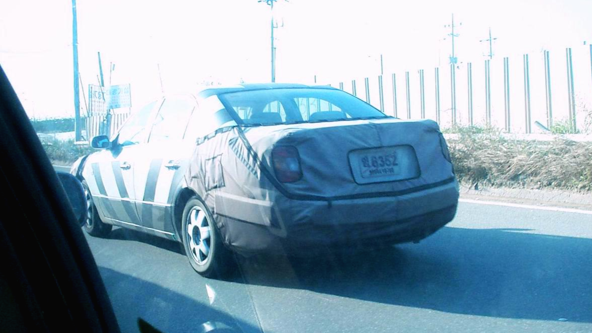 2001 11 6, SPYSHOT (1).png