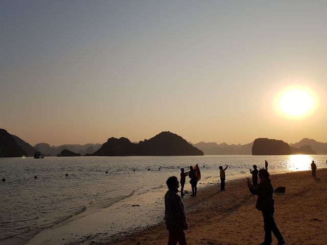 하롱베이 일몰1.png