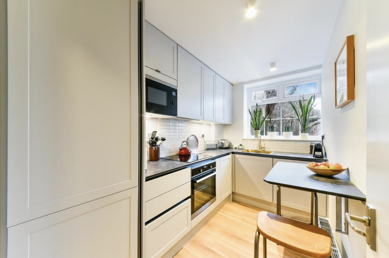 스크린샷 2022-10-24 02.10.56.png