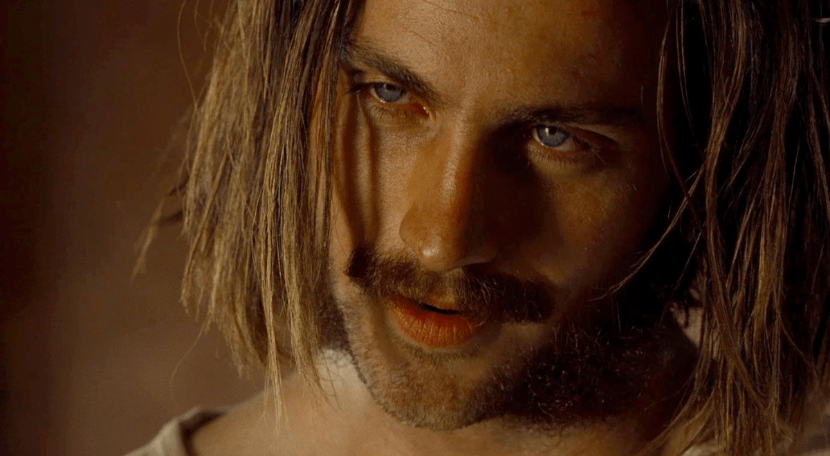 nocturnal-animals-aaron-taylor-johnson.png