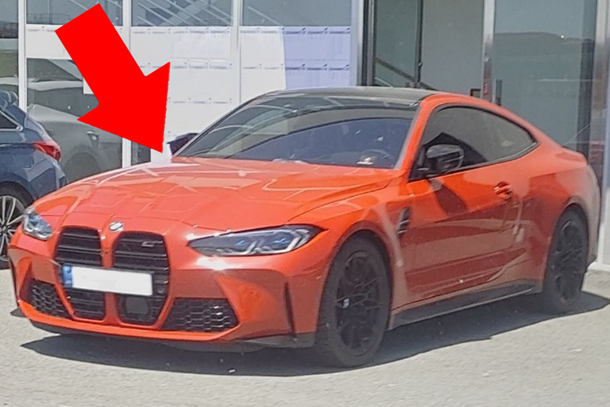 주행거리가 10,000마일에 불과한 희귀한 2016 BMW M4 GTS 판매