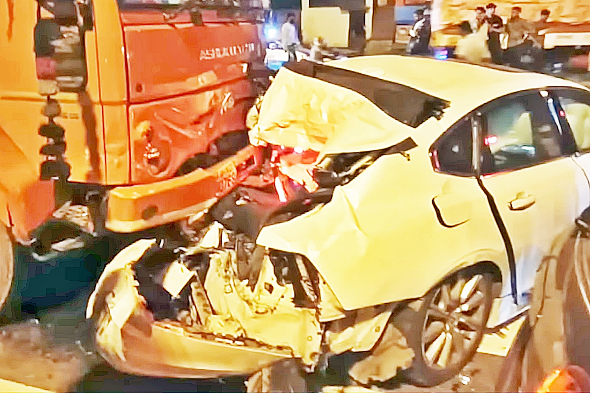 0_볼보 S90 반파 사고_유튜브 채널 'Baiju N Nair'.png