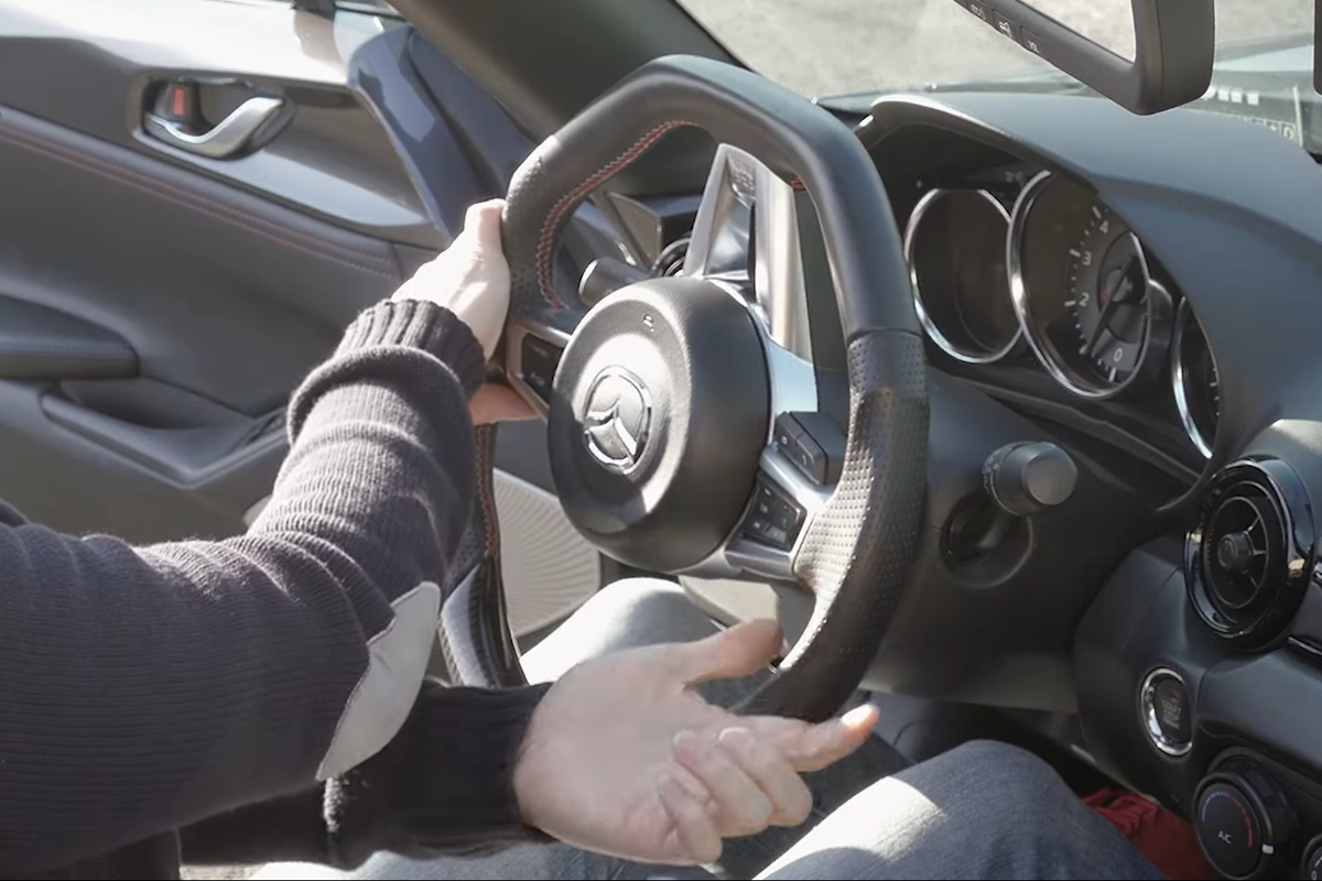 크로스 스티어링 1.png