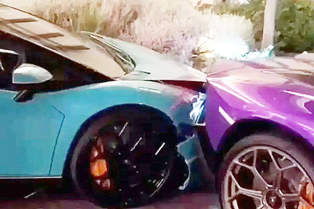 0_아벤타도르 발렛파킹 사고.png