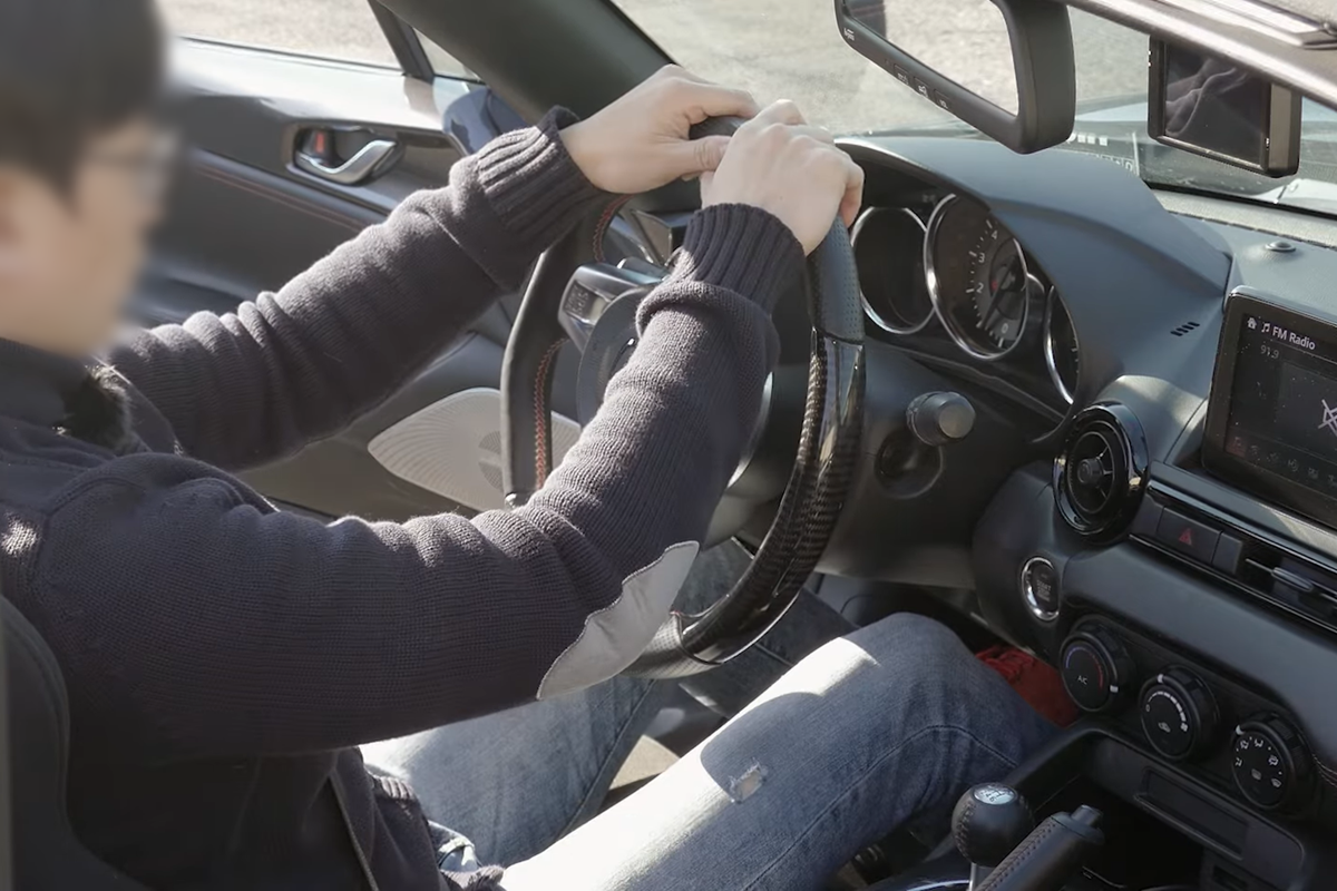 논크로스 스티어링 2.png