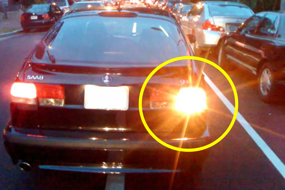 방향지시등 올바른 사용법_1.png