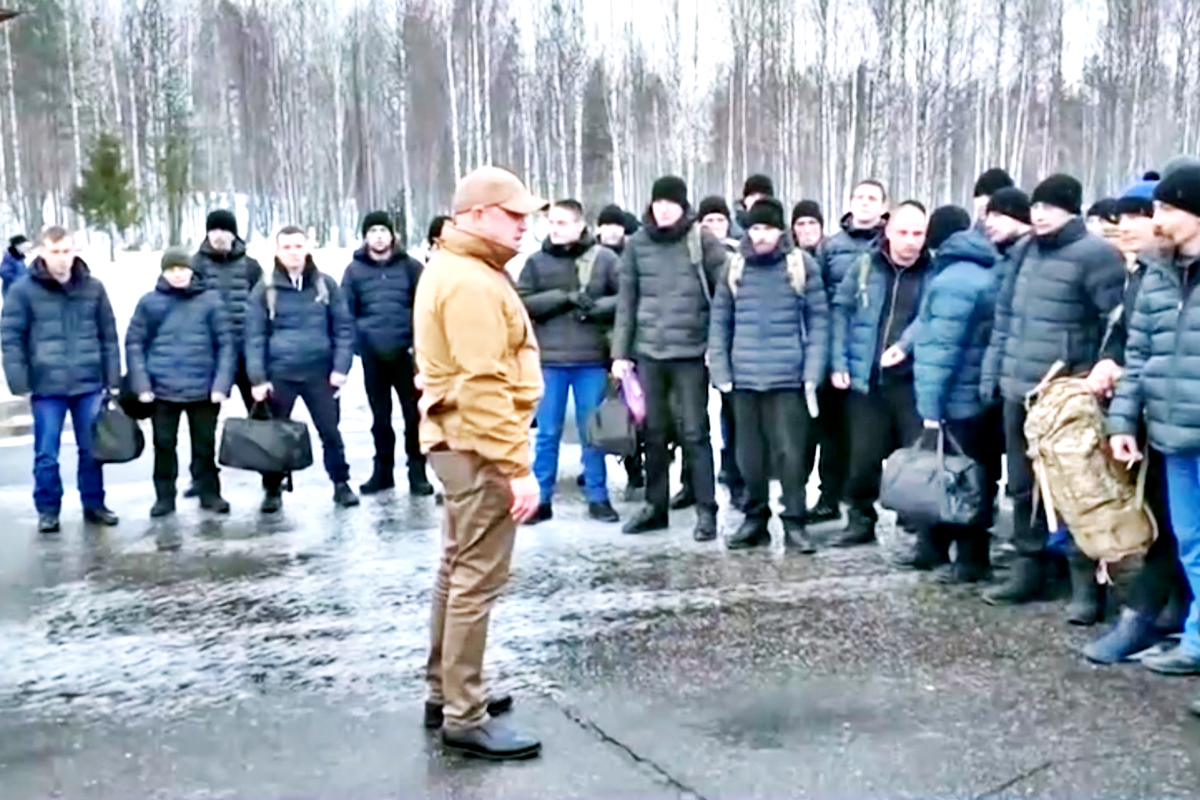 범죄자들을 징집하는 예브게니 프리고진 로이터.png