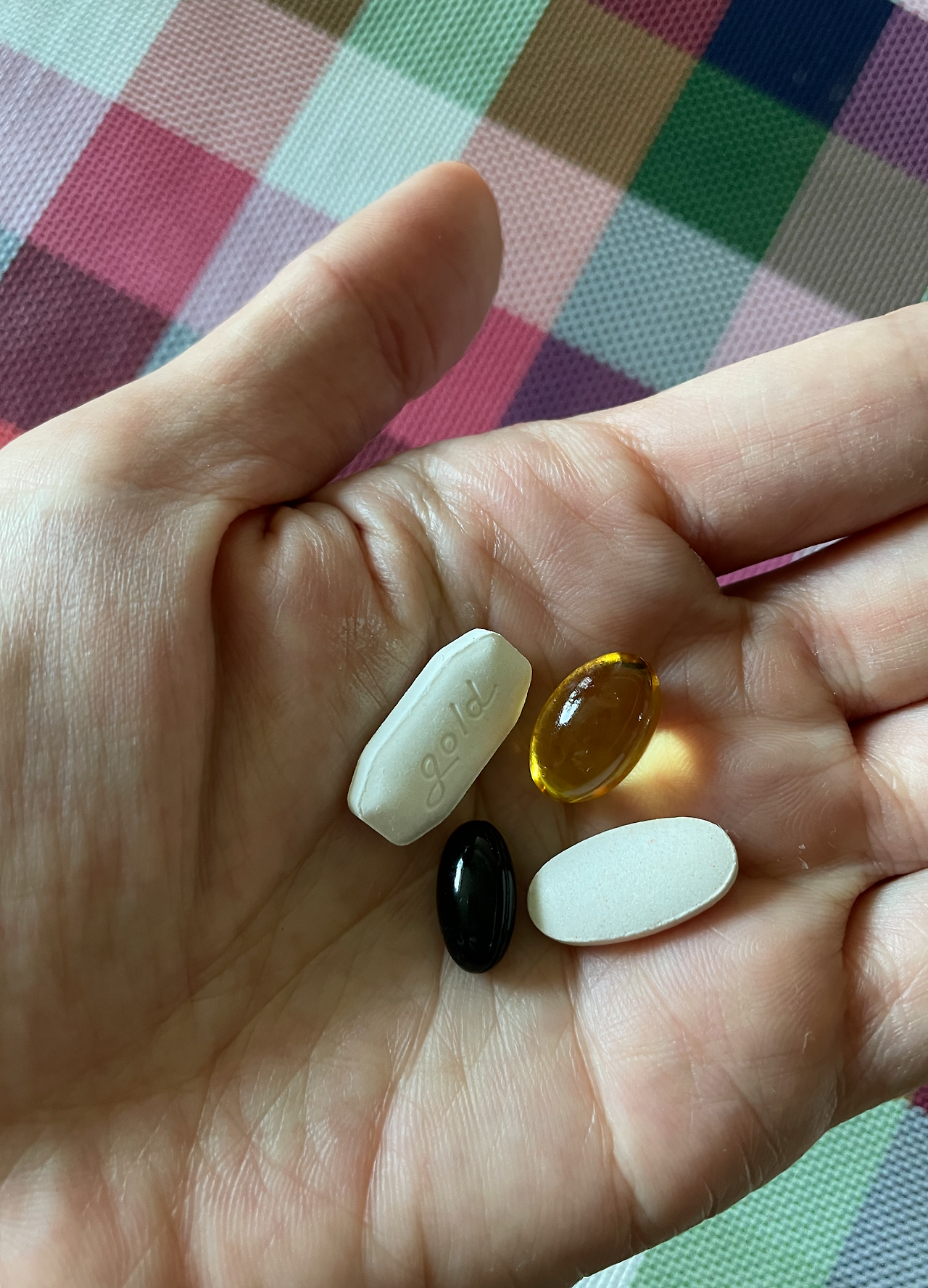 스크린샷 2022-06-14 오후 7.45.16.png