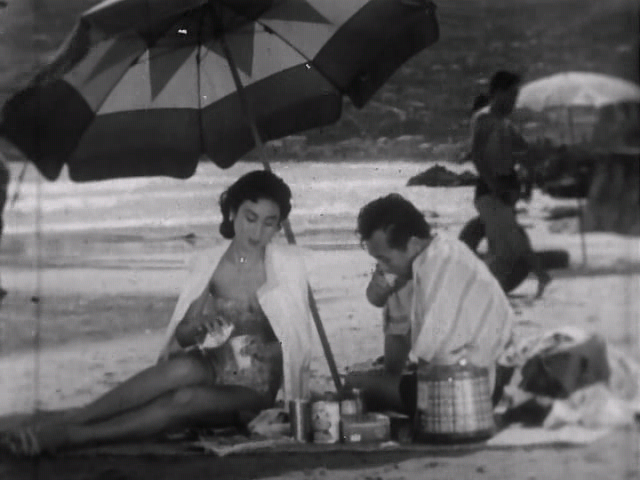 청춘쌍곡선.1956.XviD.AC3.CD2-WAF.avi_002109188.png