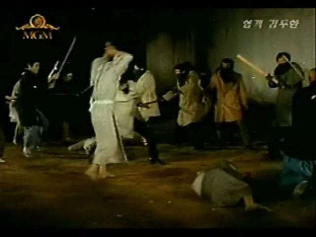 협객_김두한.Righteous.Fighter.Kim.Du-Han.1975.VHSRip.Xvid.AC3-BKL.avi_011151429.png