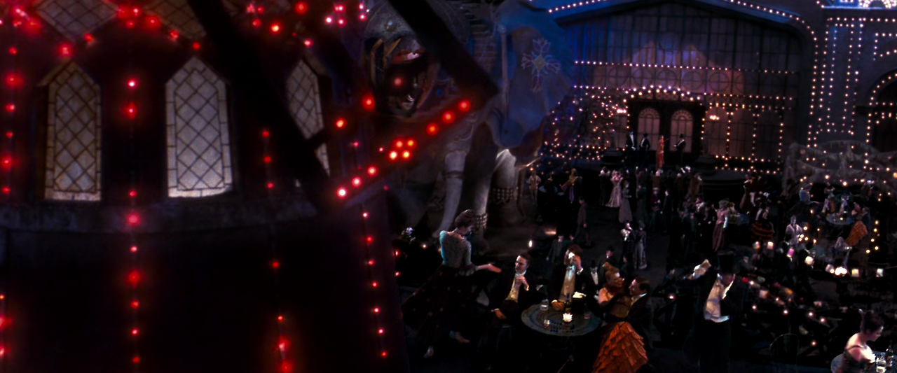 Moulin Rouge! 2001 (1080p Bluray x265 HEVC 10bit AAC 5.1 Tigole).mkv_002415205.png