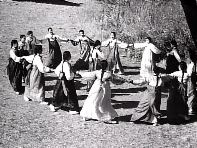 시집 가는 날.The.Wedding.Day.1956.조미령, 김승호, 최현, 김유희.XviD.AC3-WAF.avi_003819953.png