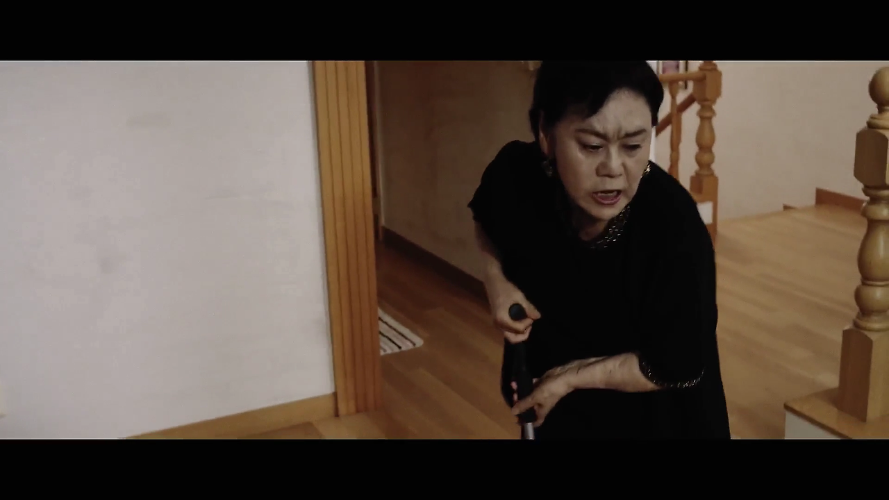 [한국영화] 더 하우스(서우,오창석).mp4_003836875.png