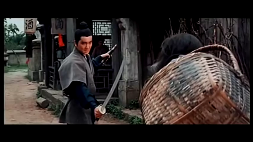 귀류성 The Comet Strikes.1971.mp4_000244333.png