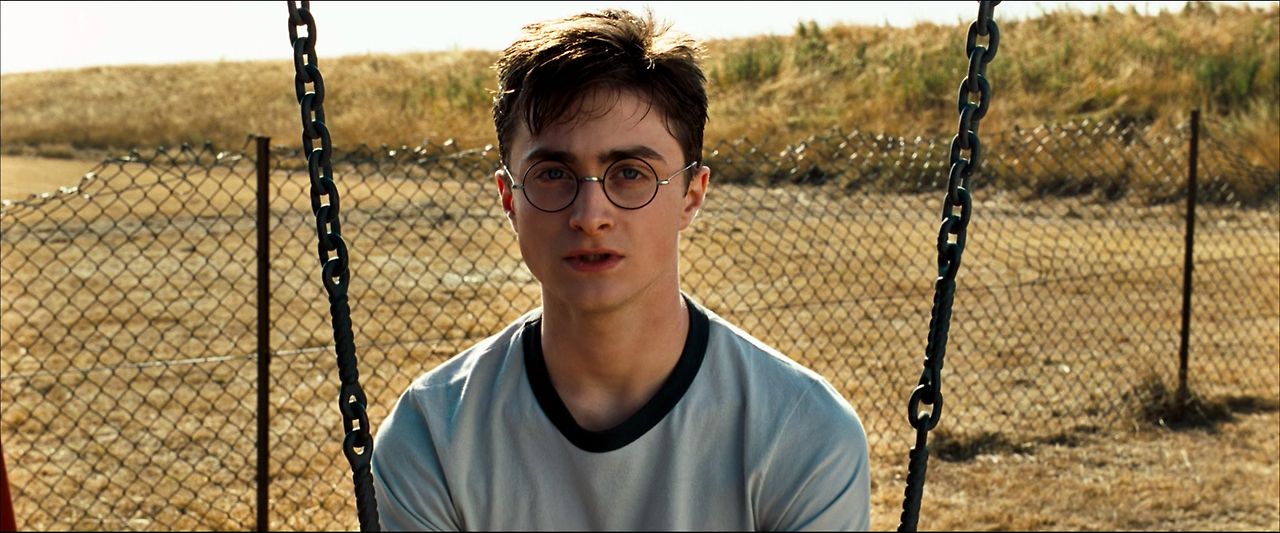 해리 포터와 불사조 기사단.Harry.Potter.and.the.Order.of.the.Phoenix.2007.1080p.HQ.10bit.BluRay.5.1.x265.HEVC-MZABI.mkv_000208088.png