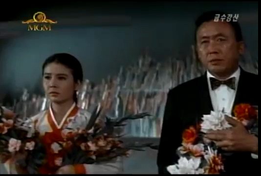 금수강산(1968년)_(문정숙,윤정희,남궁원,김희갑).mp4_013157799.png
