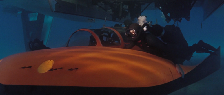 1965_-_Thunderball.1965.1080p.BluRay.DTS.HighCode.mkv_003403724.png