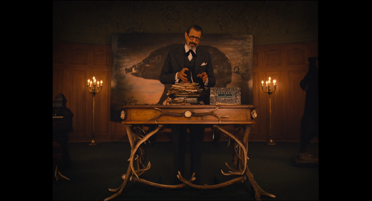 The.Grand.Budapest.Hotel.2014.1080p.BluRay.x264.DTS-HD.MA.5.1-RARBG.mkv_001594802.png