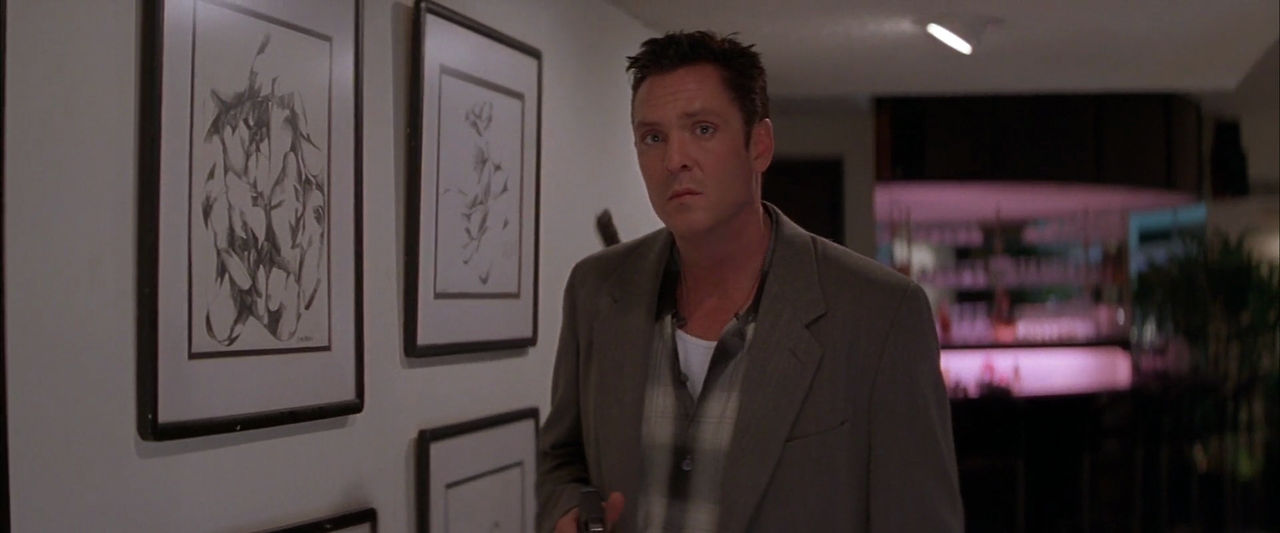 스피시즈 Species.1995.1080p.BluRay.x264-YIFY.mp4_004439313.png