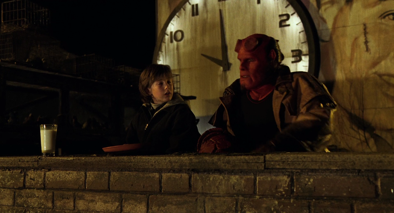 Hellboy.2004.DC.REMASTERED.1080p.BluRay.H264.AAC-RARBG.mp4_004963672.png