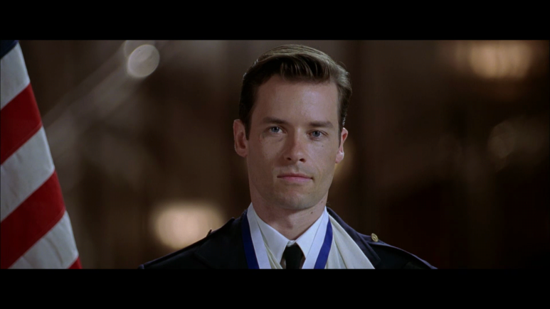 L.A..Confidential.1997.1080p.BluRay.DTS.x264-alE13.mkv_021034559.png