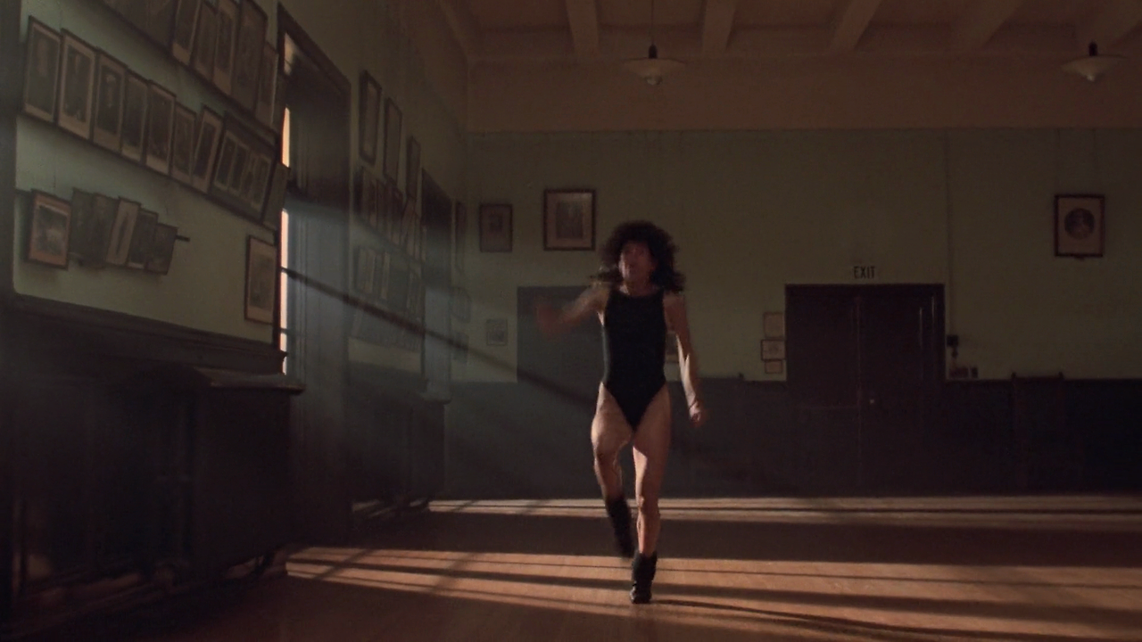 Flashdance.1983.REMASTERED.1080p.BluRay.H264.AAC-RARBG.mp4_012908642.png
